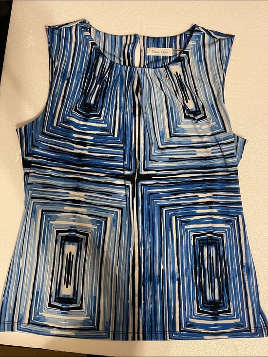 Calvin Klein Tops - Calvin Klein Blue & White Geometric Sleeveless Blouse Size L XL